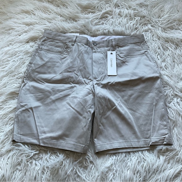 Calvin Klein Stretch Men's Shorts‎ Color Plaza Taupe - Picture 1 of 4